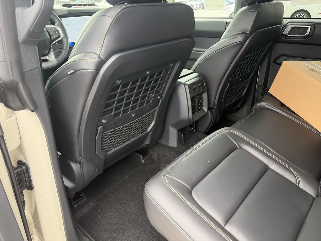 New 2026 Desert Sand Ford Badlands® image 30