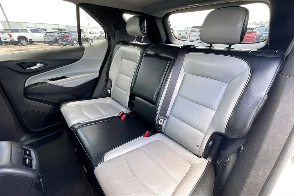 Used 2020 White Chevrolet Premier image 19