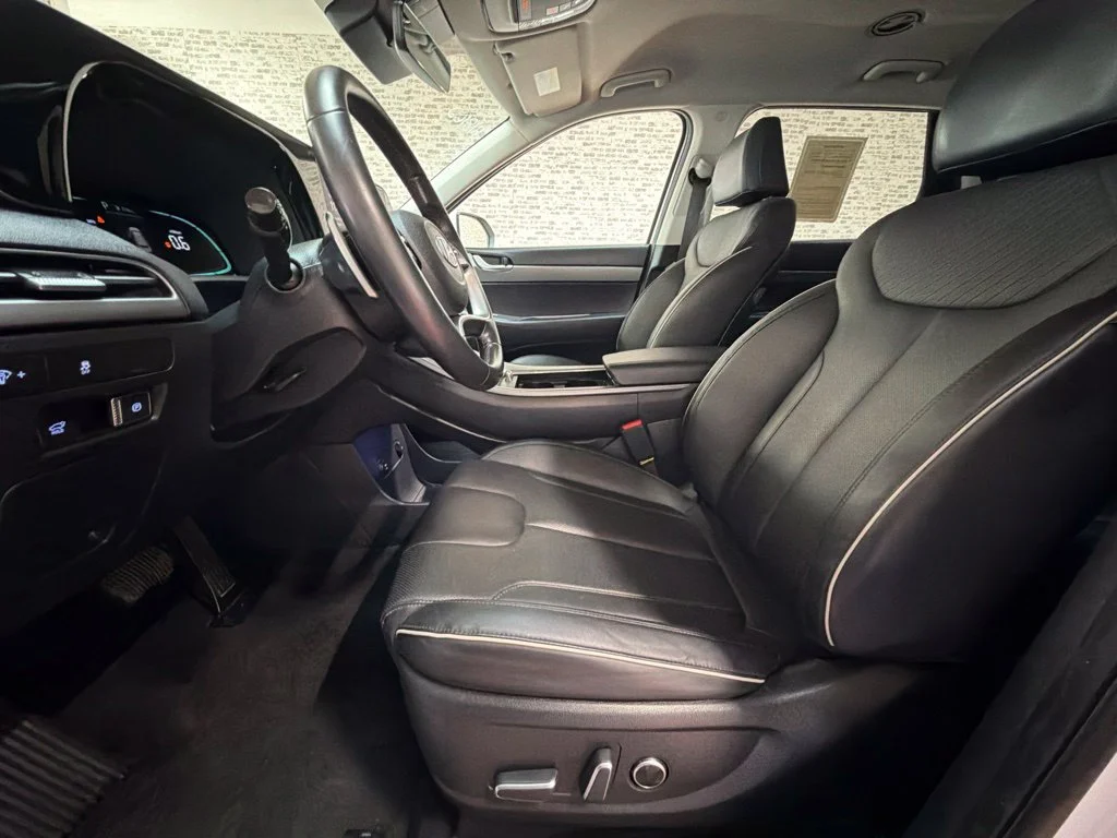 Used 2024 Hyper White Hyundai SEL image 26
