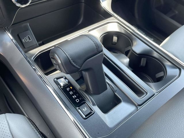 New 2026 Carbonized Gray Metallic Ford XLT image 18