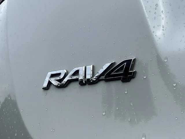 Used 2015 White Toyota Limited image 13