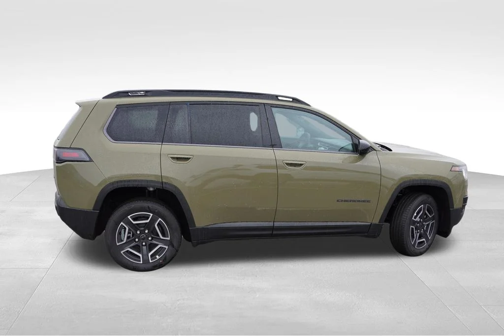 New 2026 41 Jeep Laredo image 2