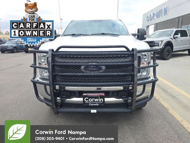 Used 2018 White Ford XL image 3