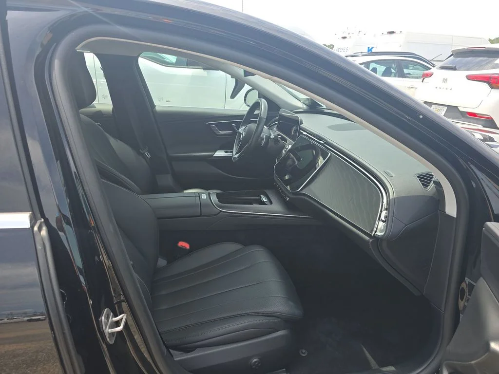 Used 2025 Black Mercedes-Benz E 350 image 5