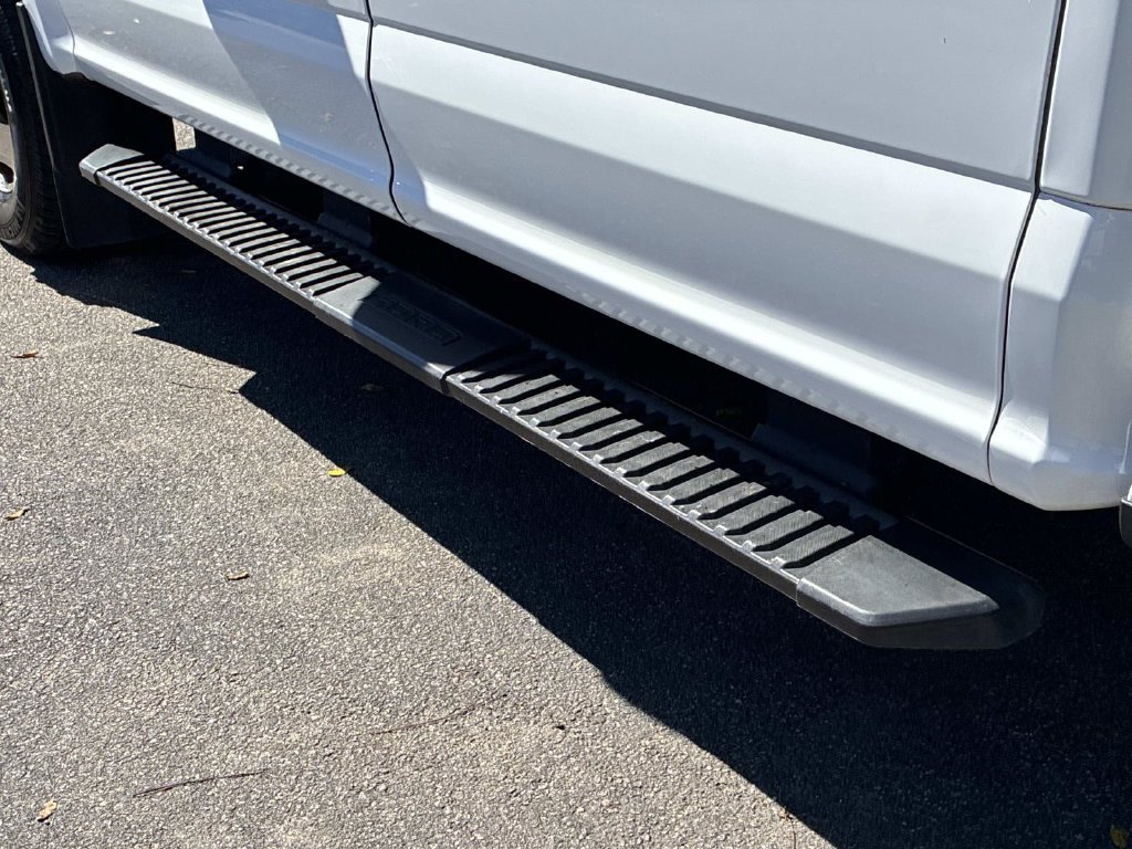 Used 2022 White Ford XL image 14