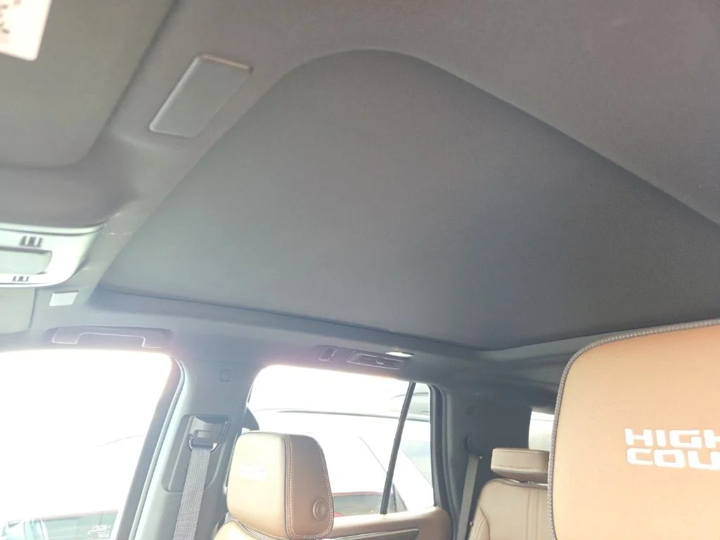 Used 2025 Red Chevrolet High Country image 4