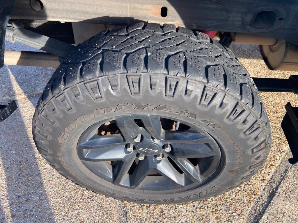 Used 2021 Blue Chevrolet Custom Trail Boss image 30