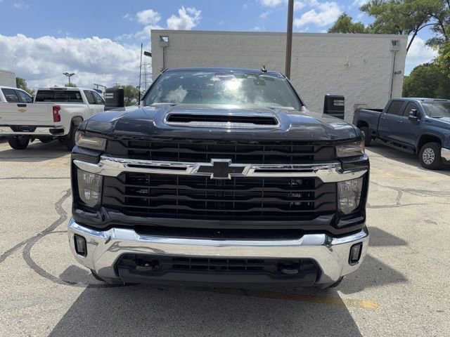 New 2025 Black Chevrolet LT image 5