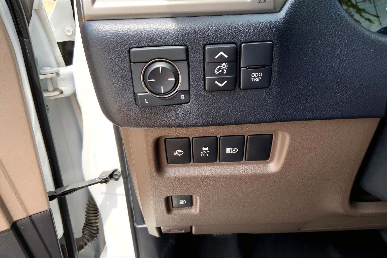 Used 2020 Starfire Pearl Lexus Premium image 64