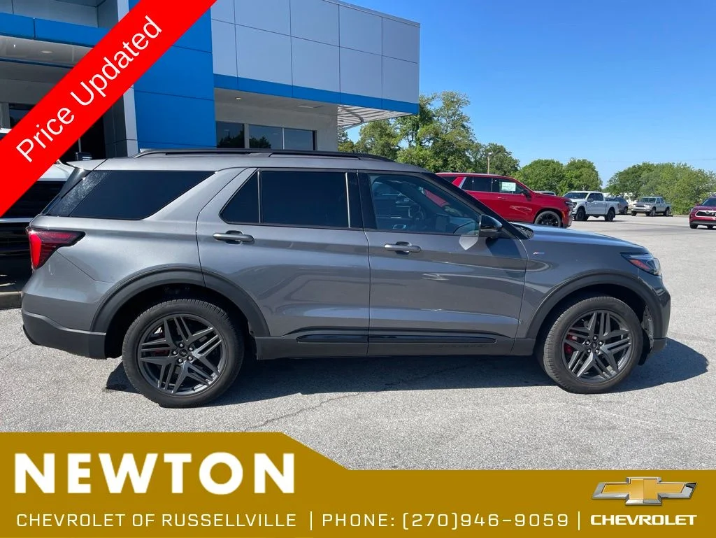 Used 2025 Gray Ford ST-Line image 43