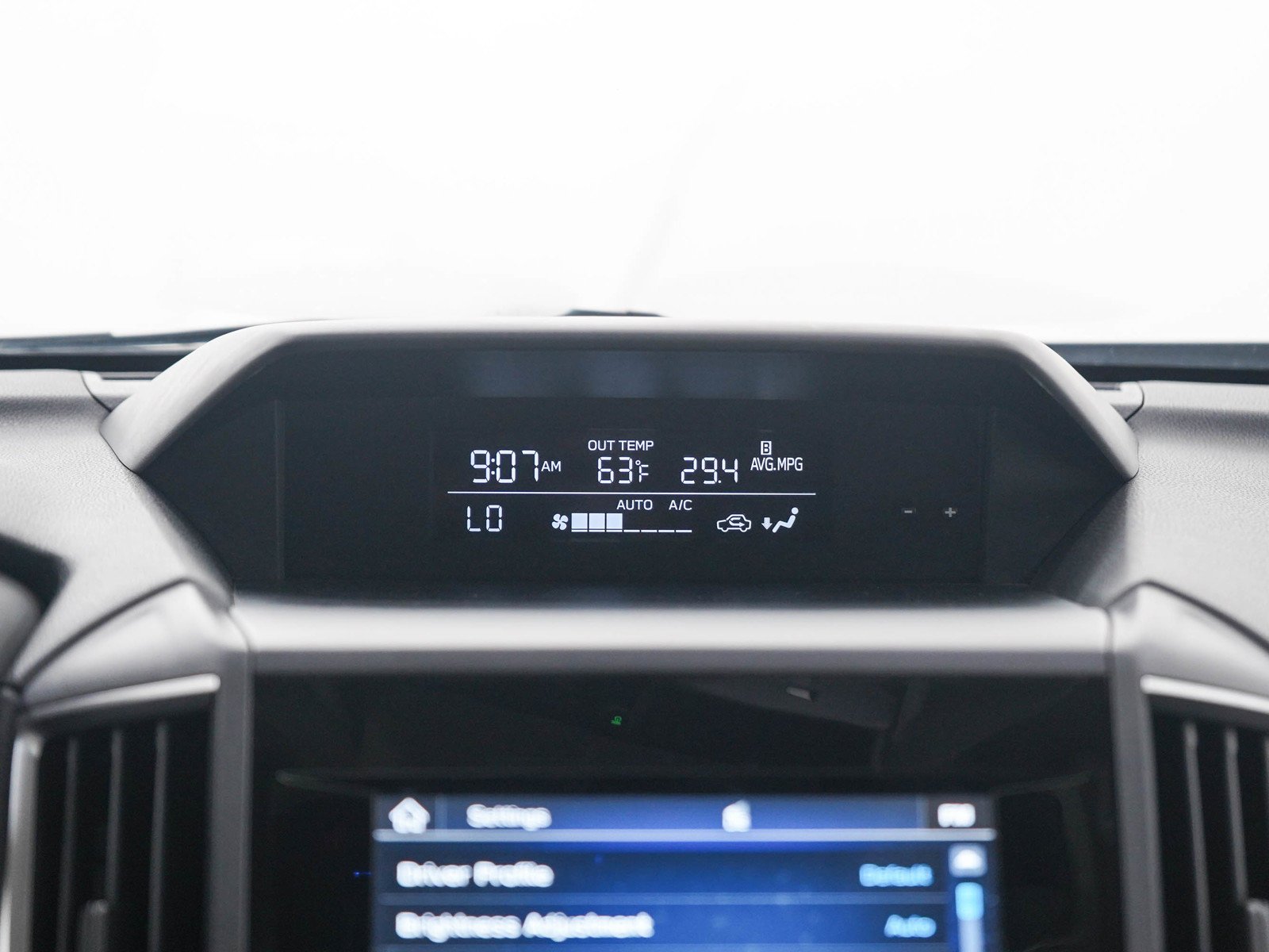 Used 2020 Crystal White Pearl Subaru Premium image 18