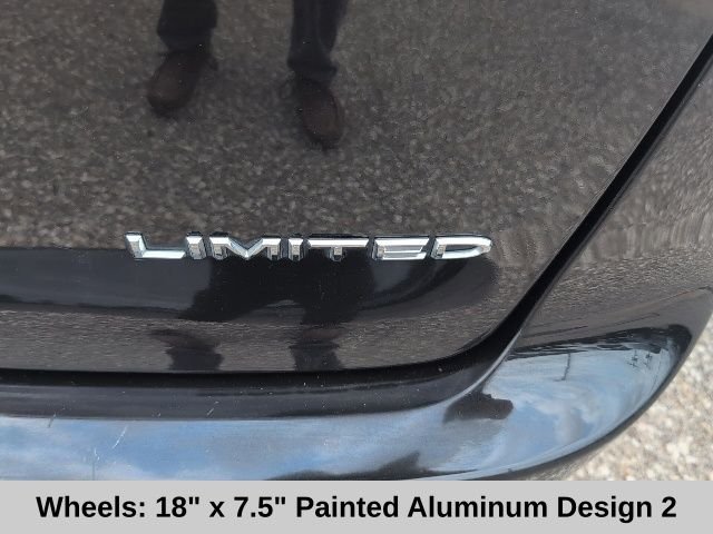 Used 2023 Black Chrysler Limited image 20