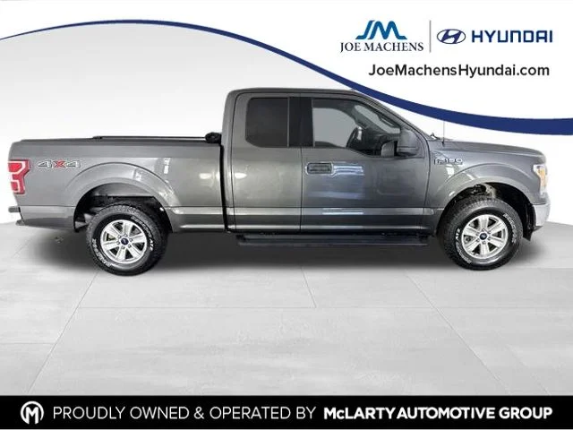 Used 2018 Gray Ford XLT image 4