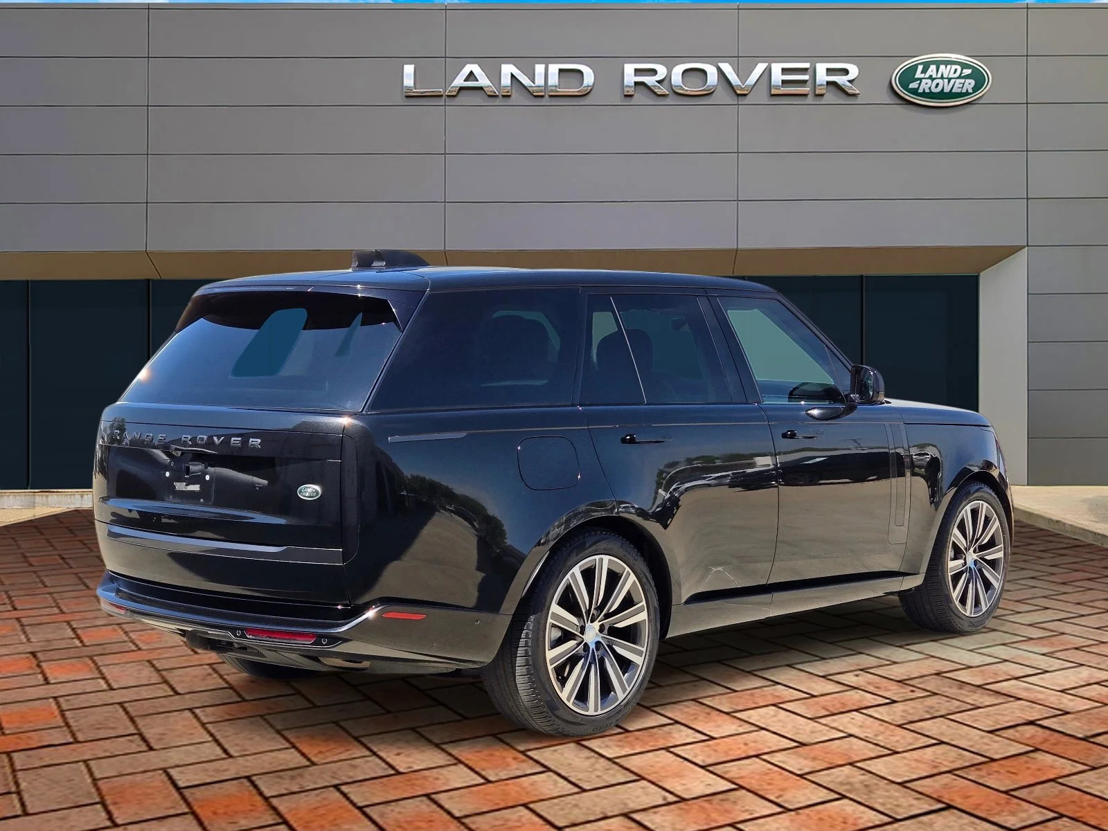 Used 2023 Santorini Black Land Rover SE image 4