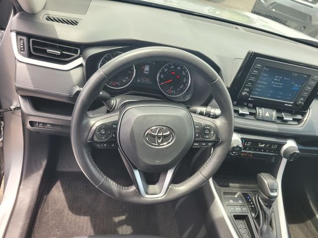 Used 2022 Silver Toyota XLE Premium image 30