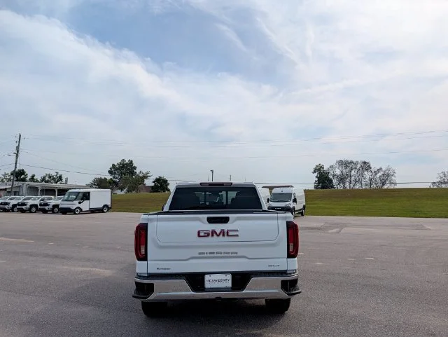 New 2026 Summit White GMC SLT image 4