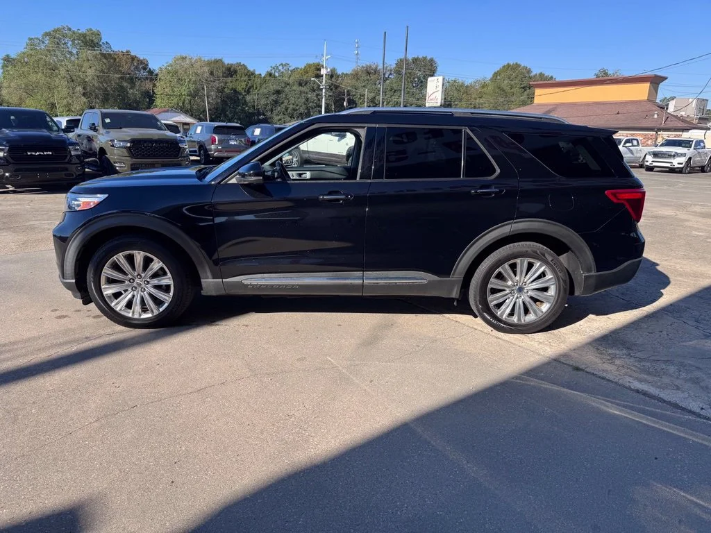 Used 2021 Black Ford Limited image 5