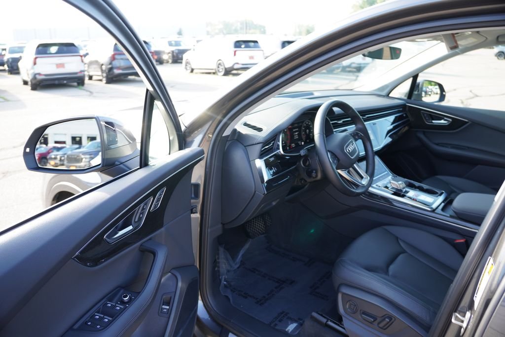 Used 2023 Samurai Gray Metallic Audi 55 Prestige image 14