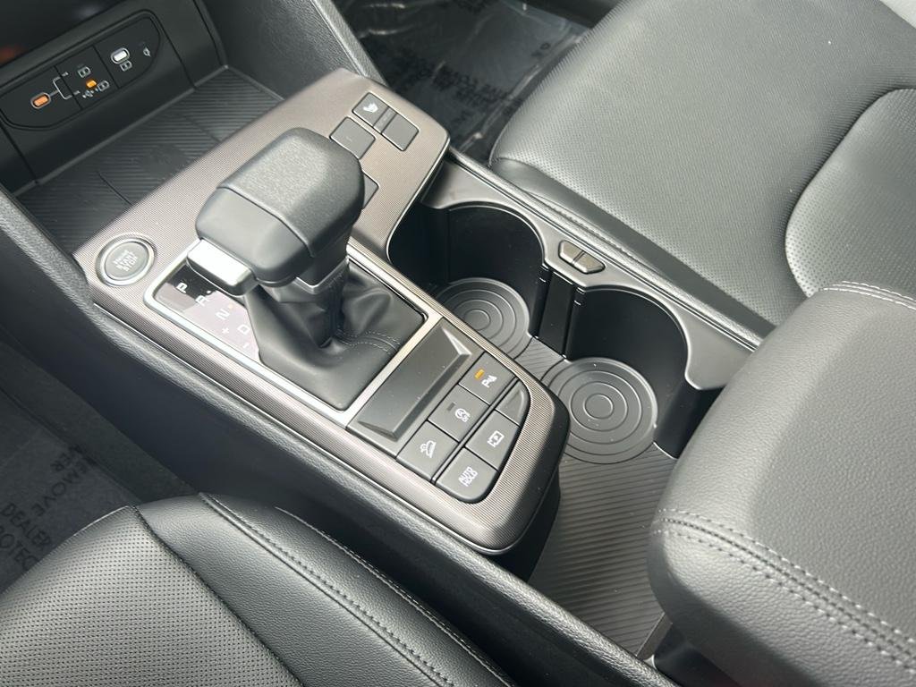2026 Kia Sportage EX - Photo 25