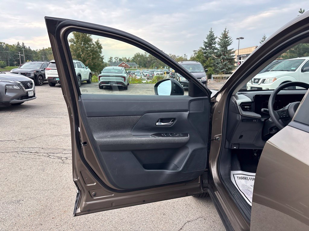 Used 2026 Brown Nissan SV image 16