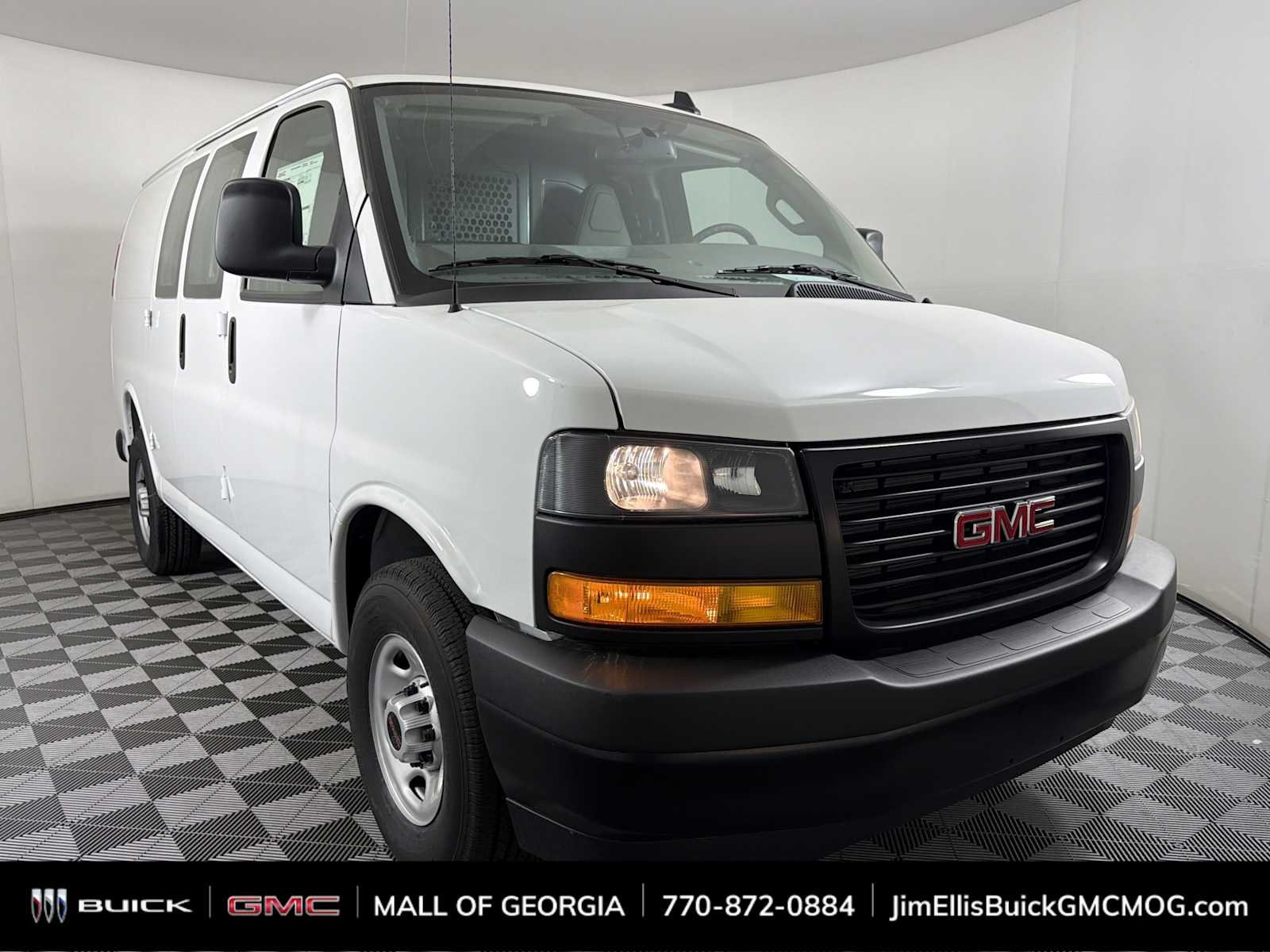 2025 GMC Savana 2500's photo