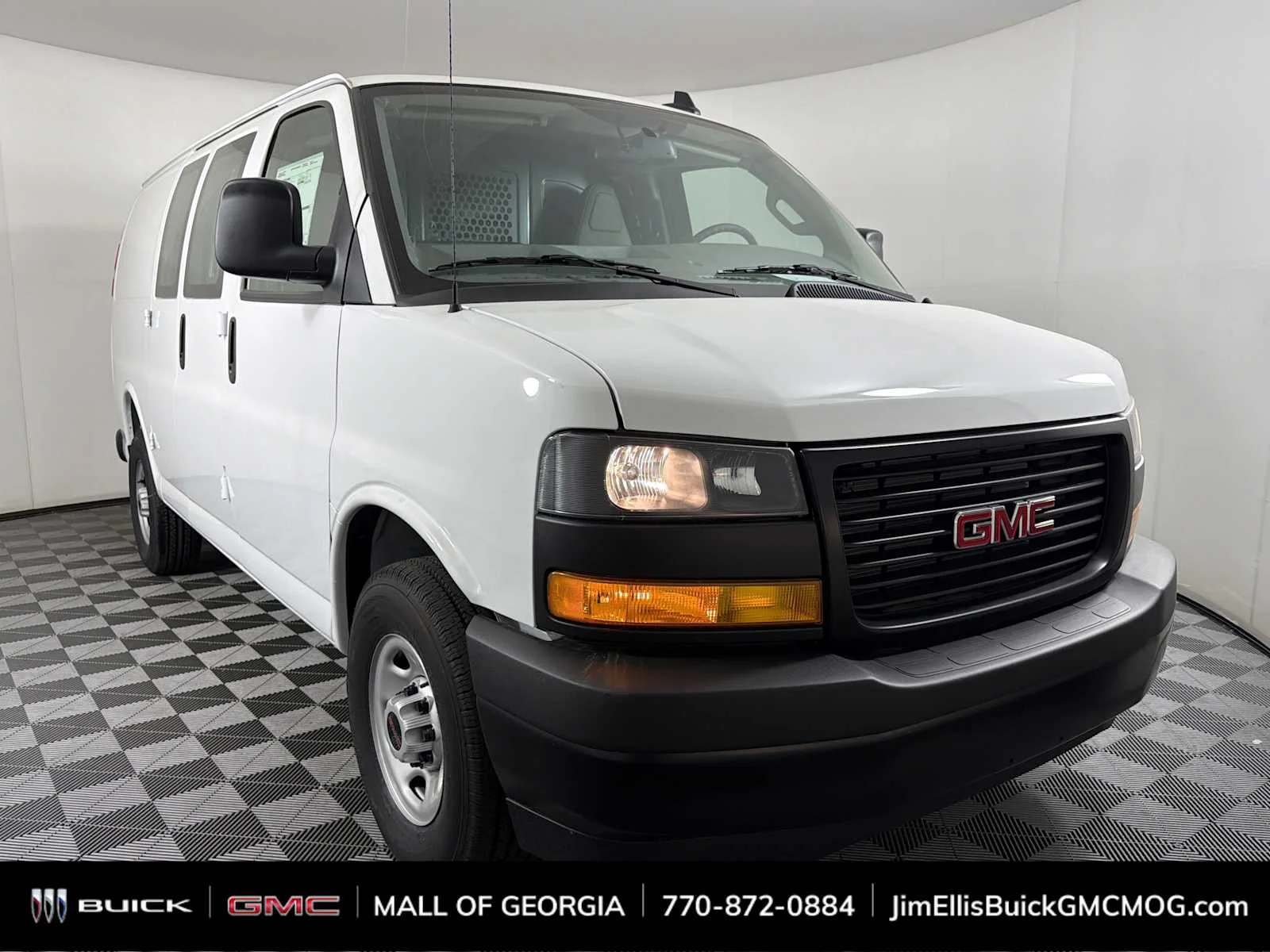 2025 GMC Savana Cargo Work Van - Photo 1