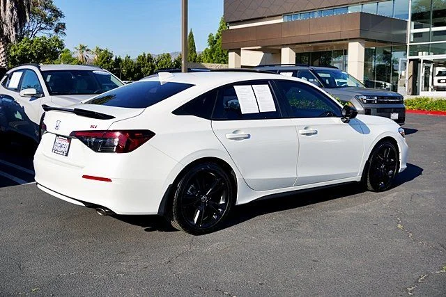 Used 2025  Honda  image 7