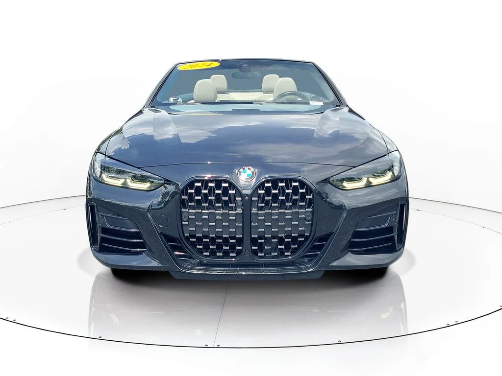 Used 2024 Black BMW M440i image 4
