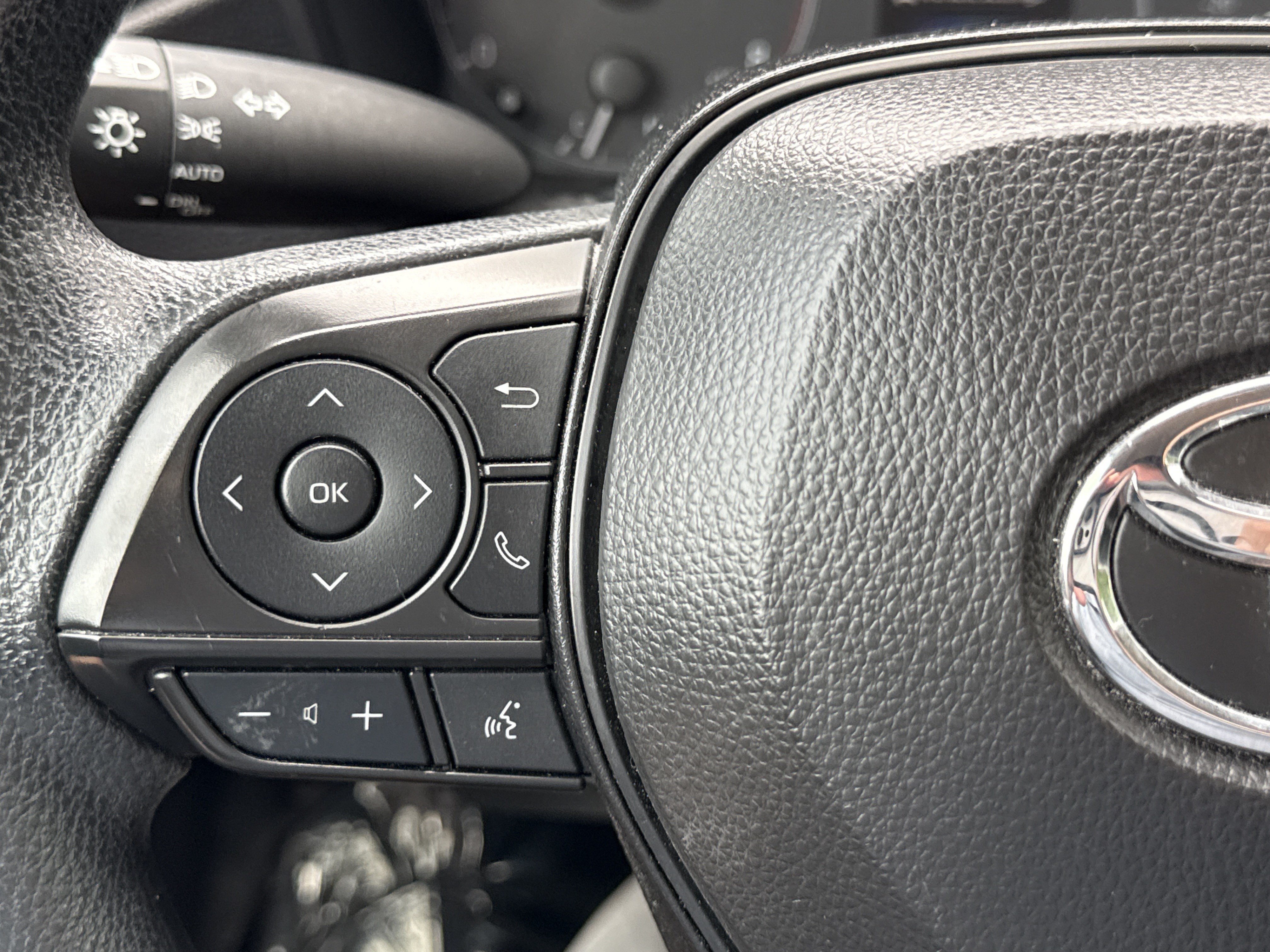Used 2024 Midnight Black Metallic Toyota LE image 19