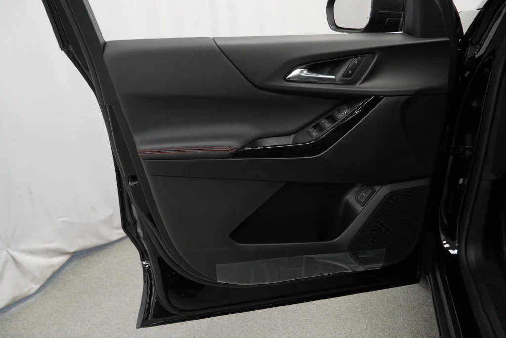 2027 Chevrolet Equinox RS - Photo 24