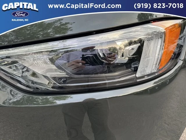 Used 2023 Green Ford SEL image 11