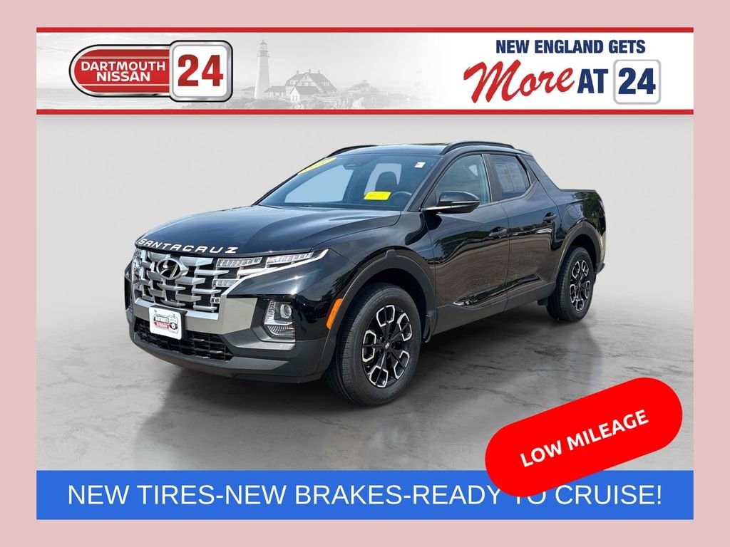 Used 2022 Black Hyundai SEL image 1