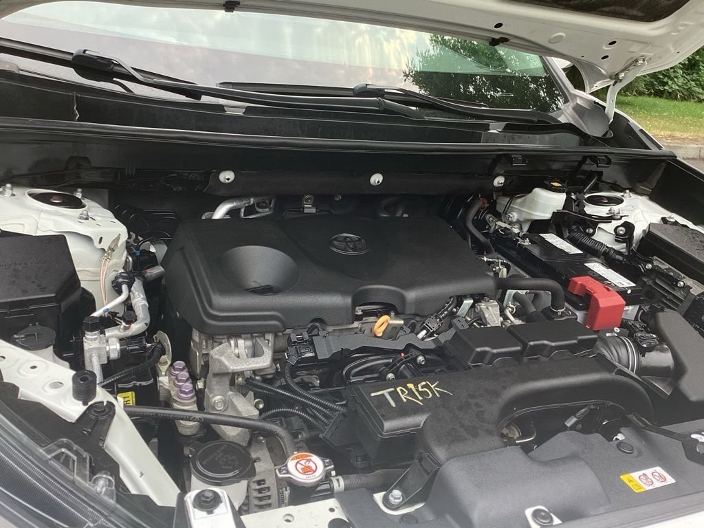Used 2021 White Toyota XLE image 21