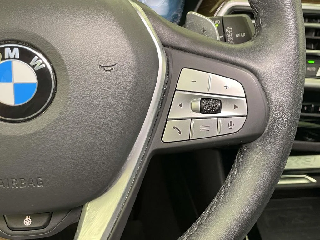 Used 2023 Gray BMW xDrive30i image 36