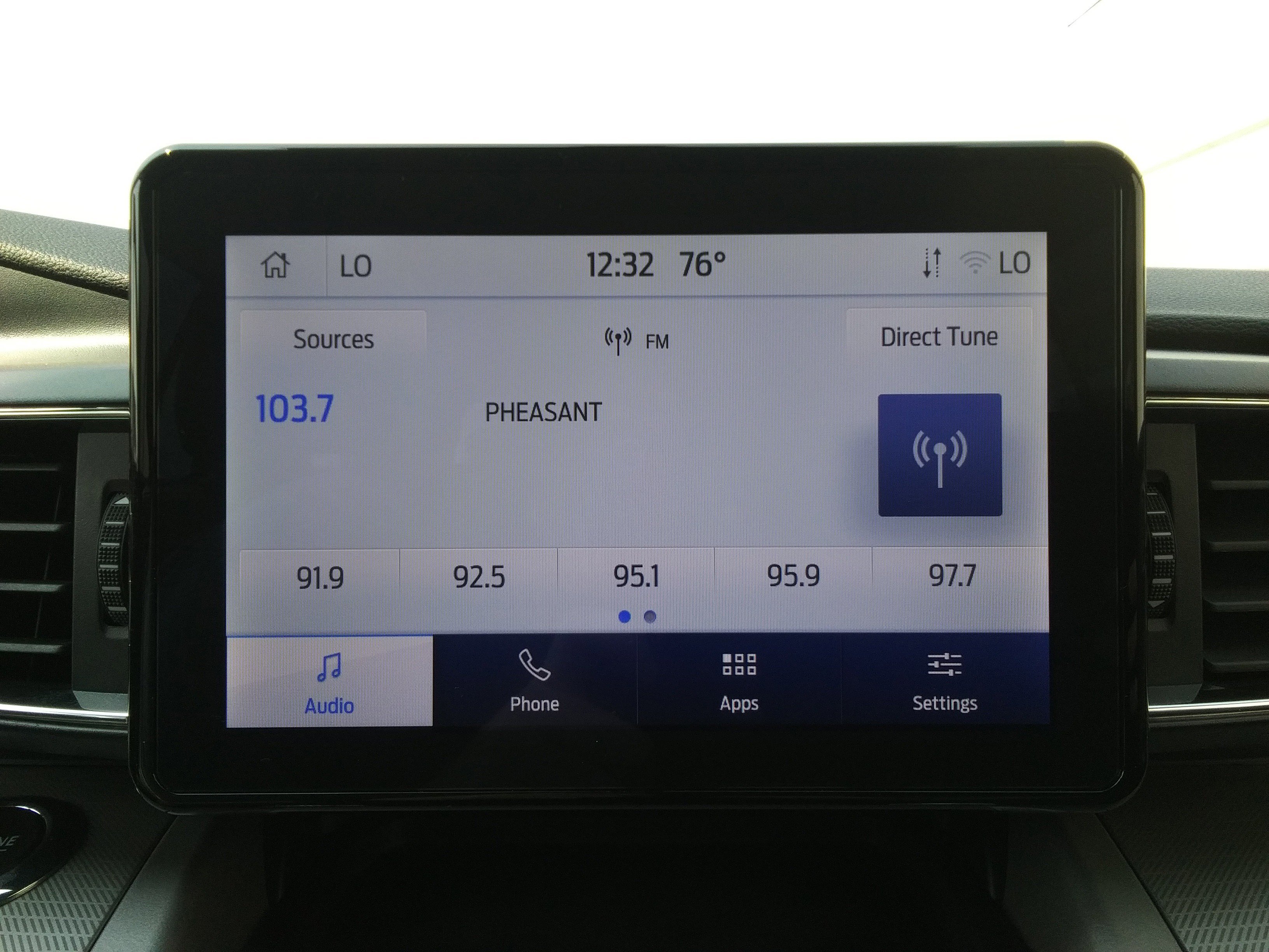 2023 Ford Explorer XLT photo 4