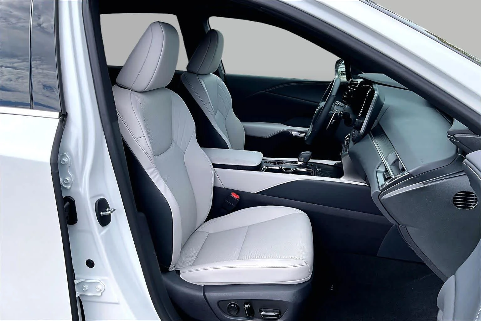 Certified Used 2026 Eminent White Pearl Lexus Premium image 8