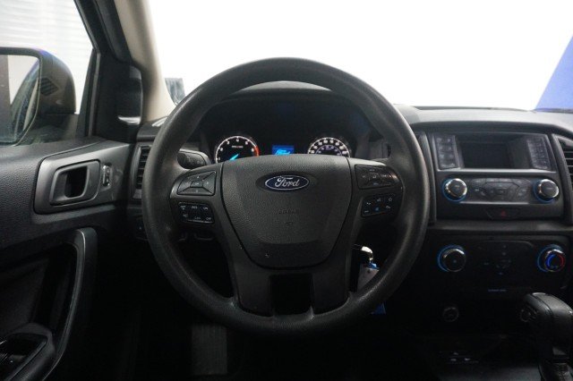 Used 2019 Magnetic Metallic Ford LARIAT image 21