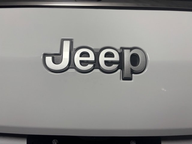 New 2026 White Jeep Laredo image 11