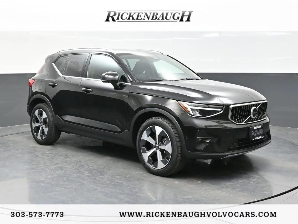 2023 Volvo XC40