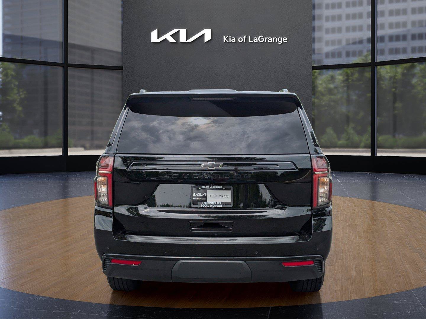 Used 2023 Black Chevrolet Z71 image 6