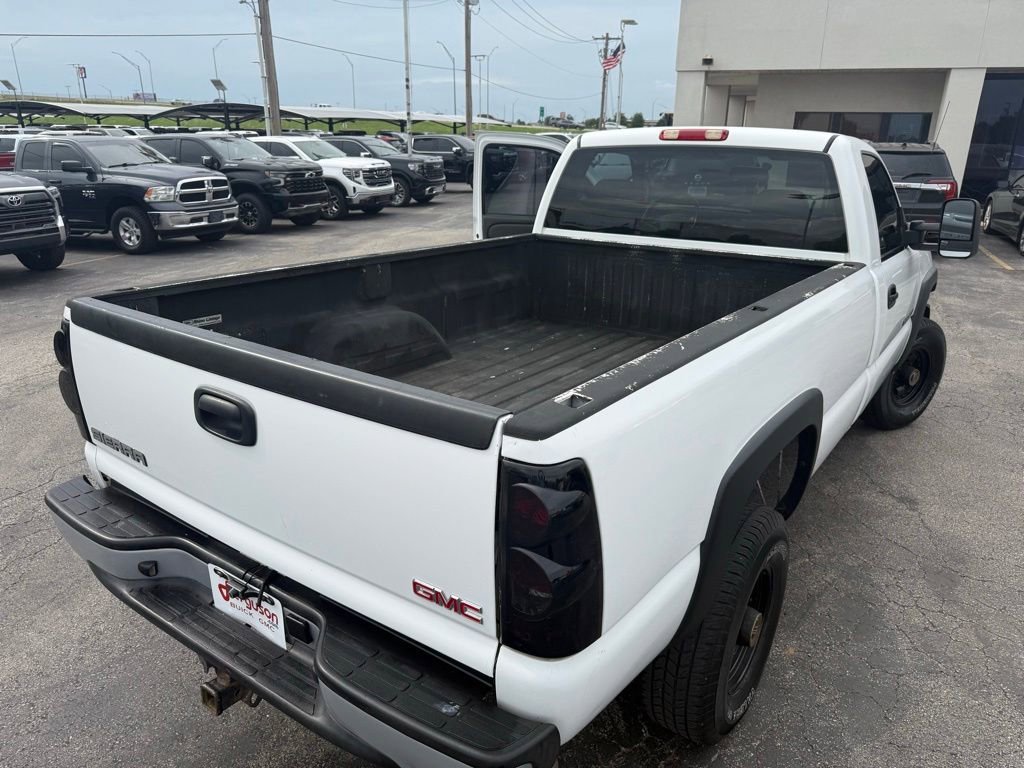 Used 2007 Summit White GMC Work Truck image 5