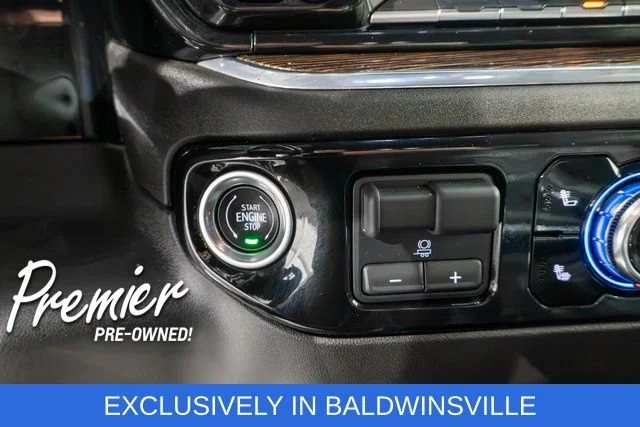 Used 2024 Summit White GMC Elevation image 26