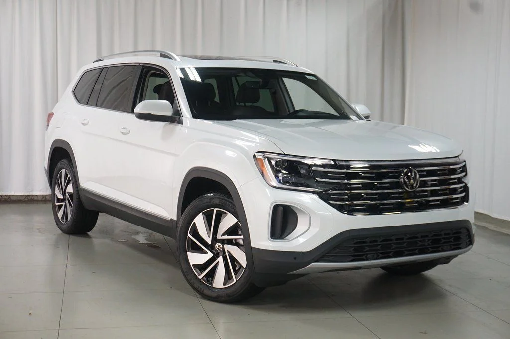 New 2026 Opal White Volkswagen 2.0T SEL image 2