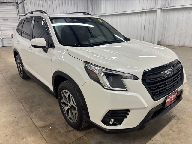 2024 Subaru Forester Premium's photo