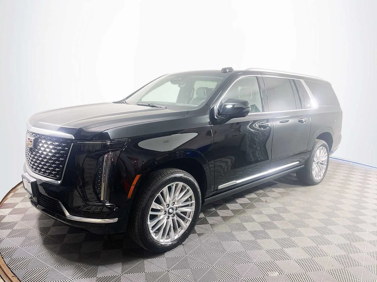 2026 Cadillac Escalade ESV Luxury 4WD's photo
