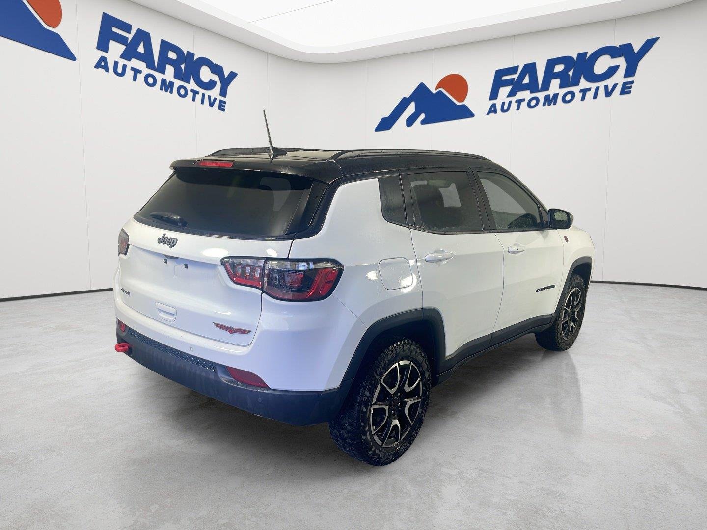 Used 2025 Bright White Clearcoat Jeep Trailhawk image 6