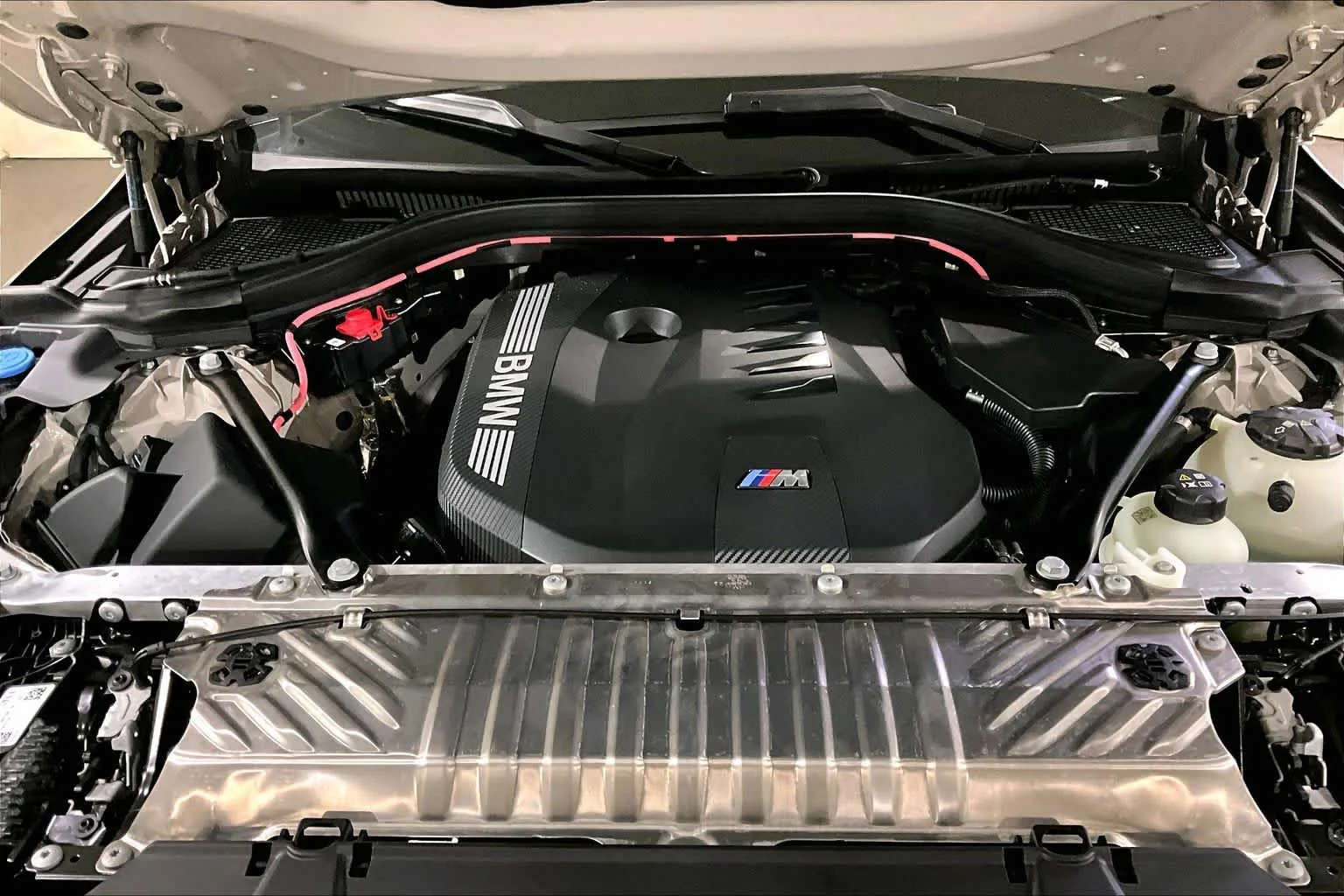 Certified Used 2025 Dune Grey Metallic BMW M50 xDrive image 29