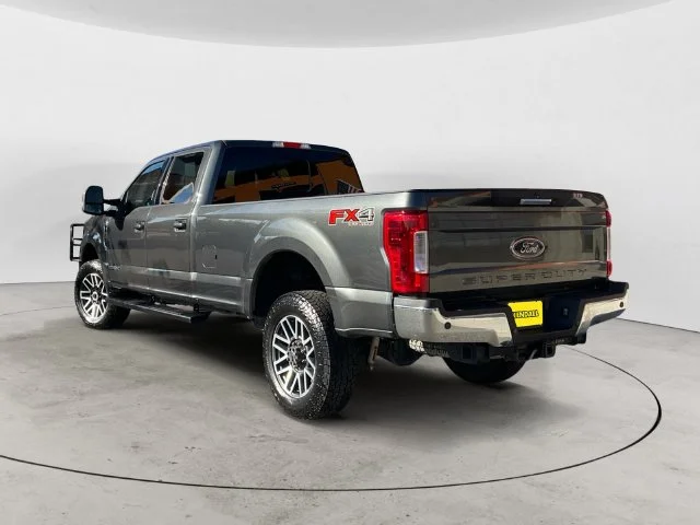 Used 2017 Magnetic Ford Lariat image 7