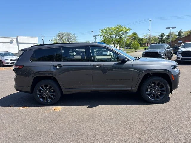 New 2026 Baltic Gray Metallic Clearcoat Jeep Limited image 29