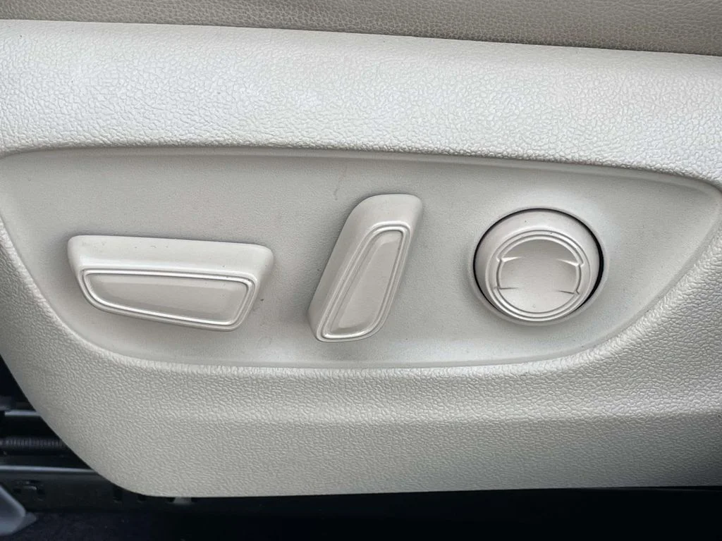 2020 Toyota Highlander Limited - Photo 7